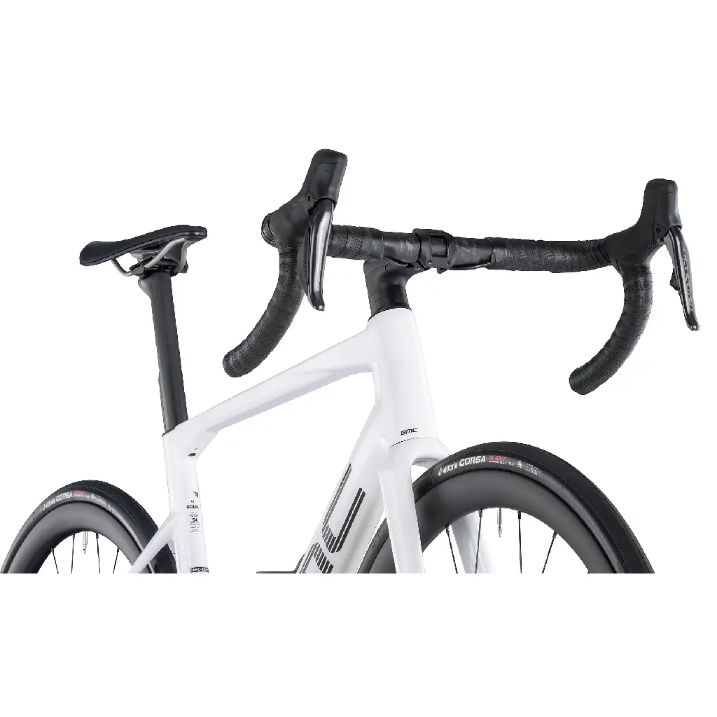 roadmachine-01-four-metallic-white-4-1872757.webp